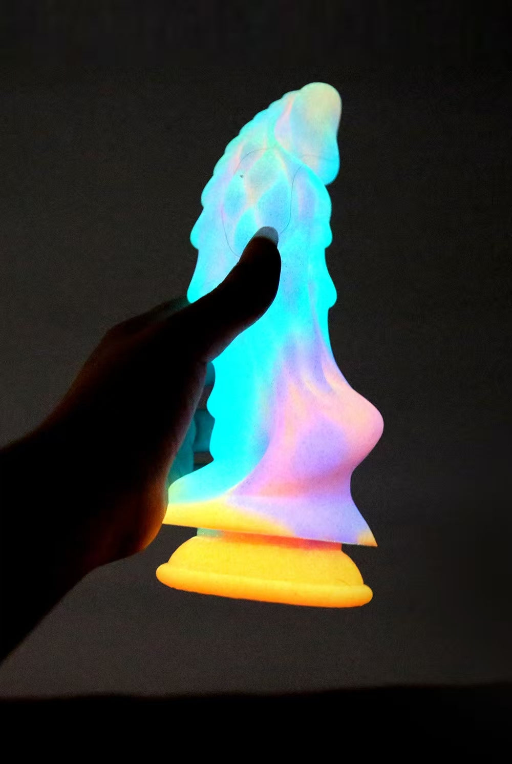 Gode Fluorescent Dragon Courbé en Silicone