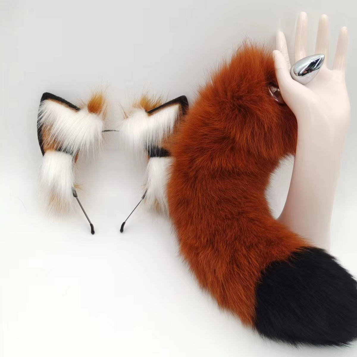 Plug Anal Queue de Renard Marron Doux et Mignon