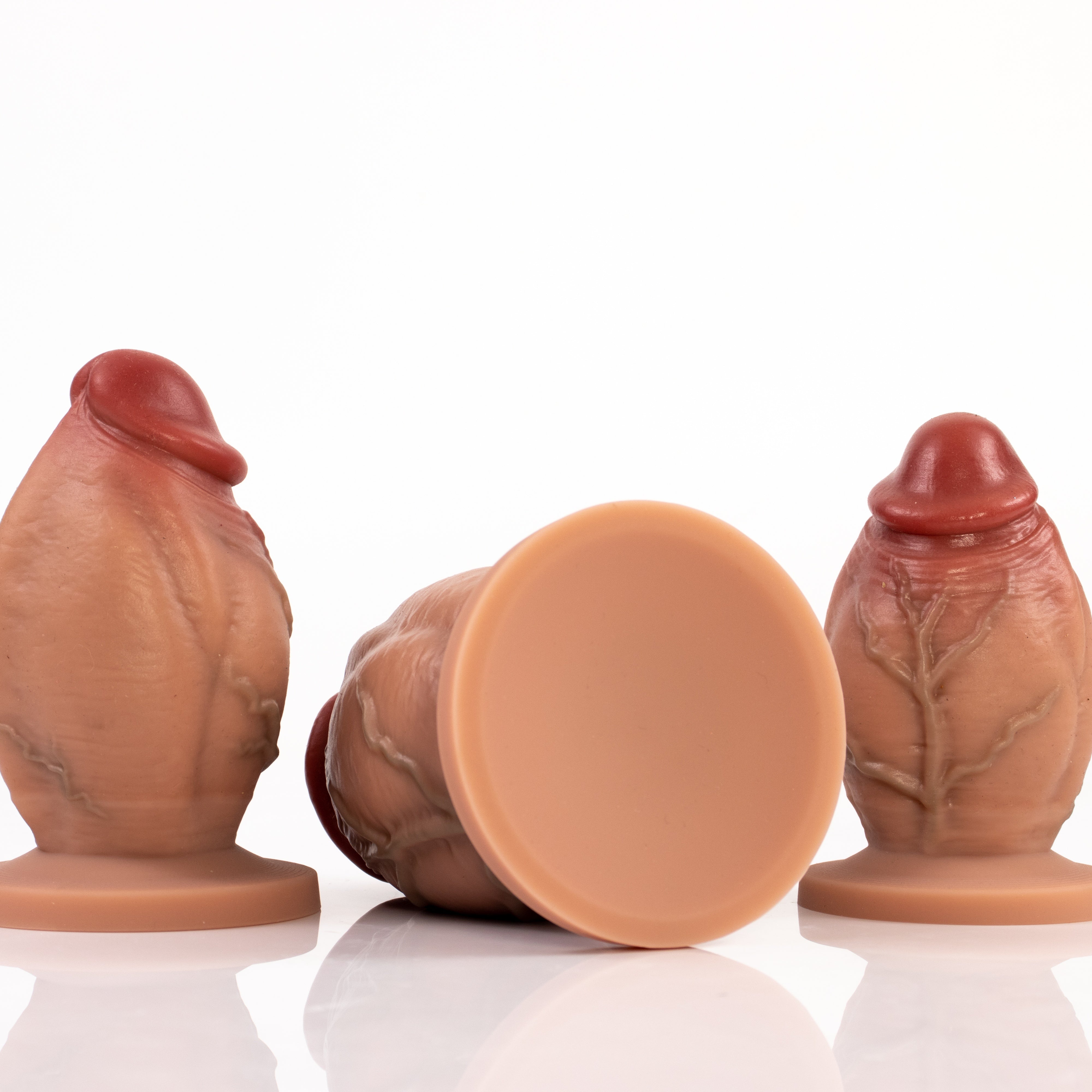 Court et Épais Pénis Réaliste Plug Anal Silicone